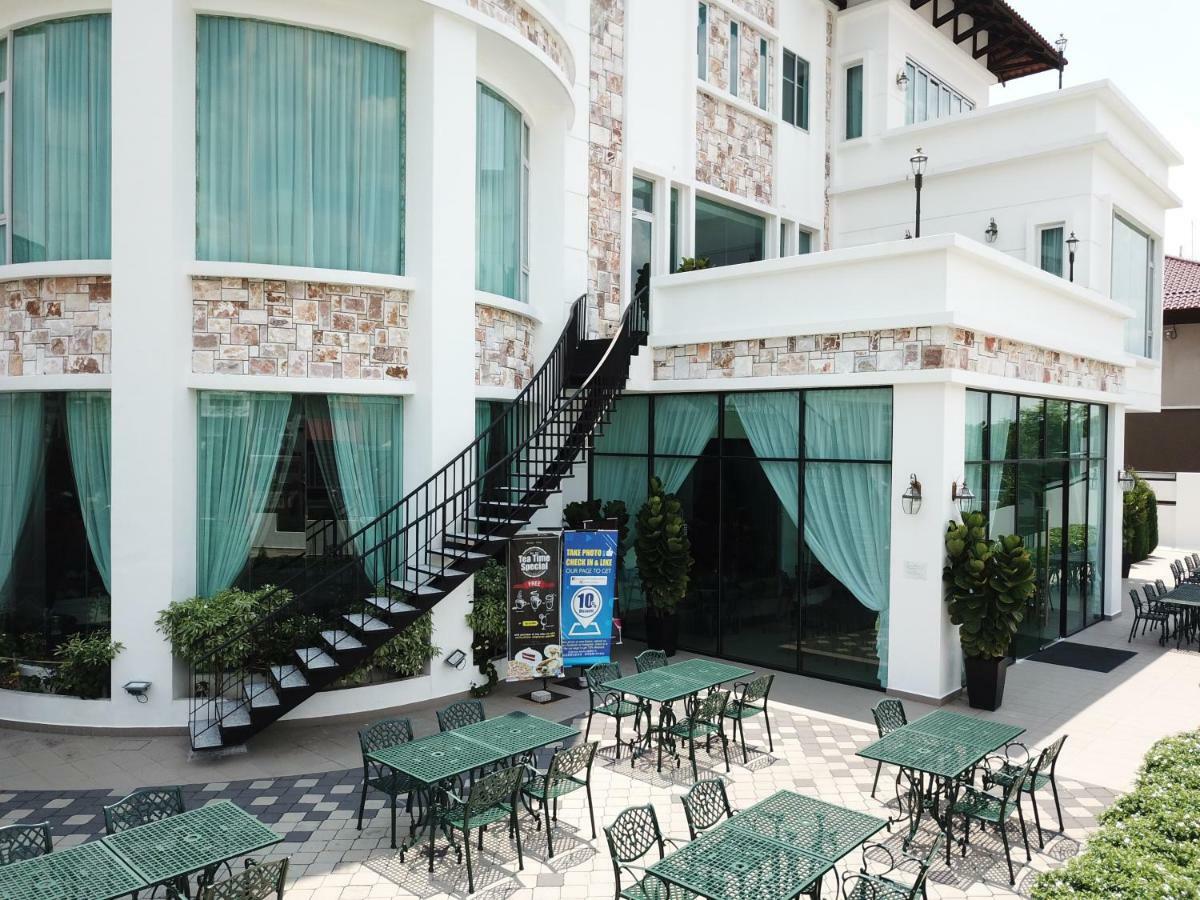 Отель Casa Bianca Клуанг Экстерьер фото